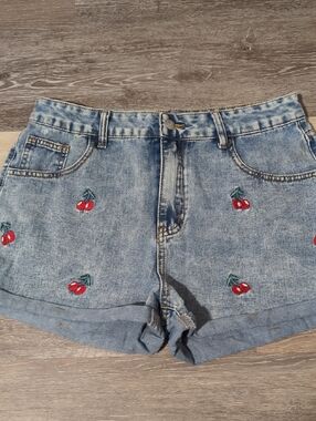 Cherry Embroidered Denim Shorts - Blue